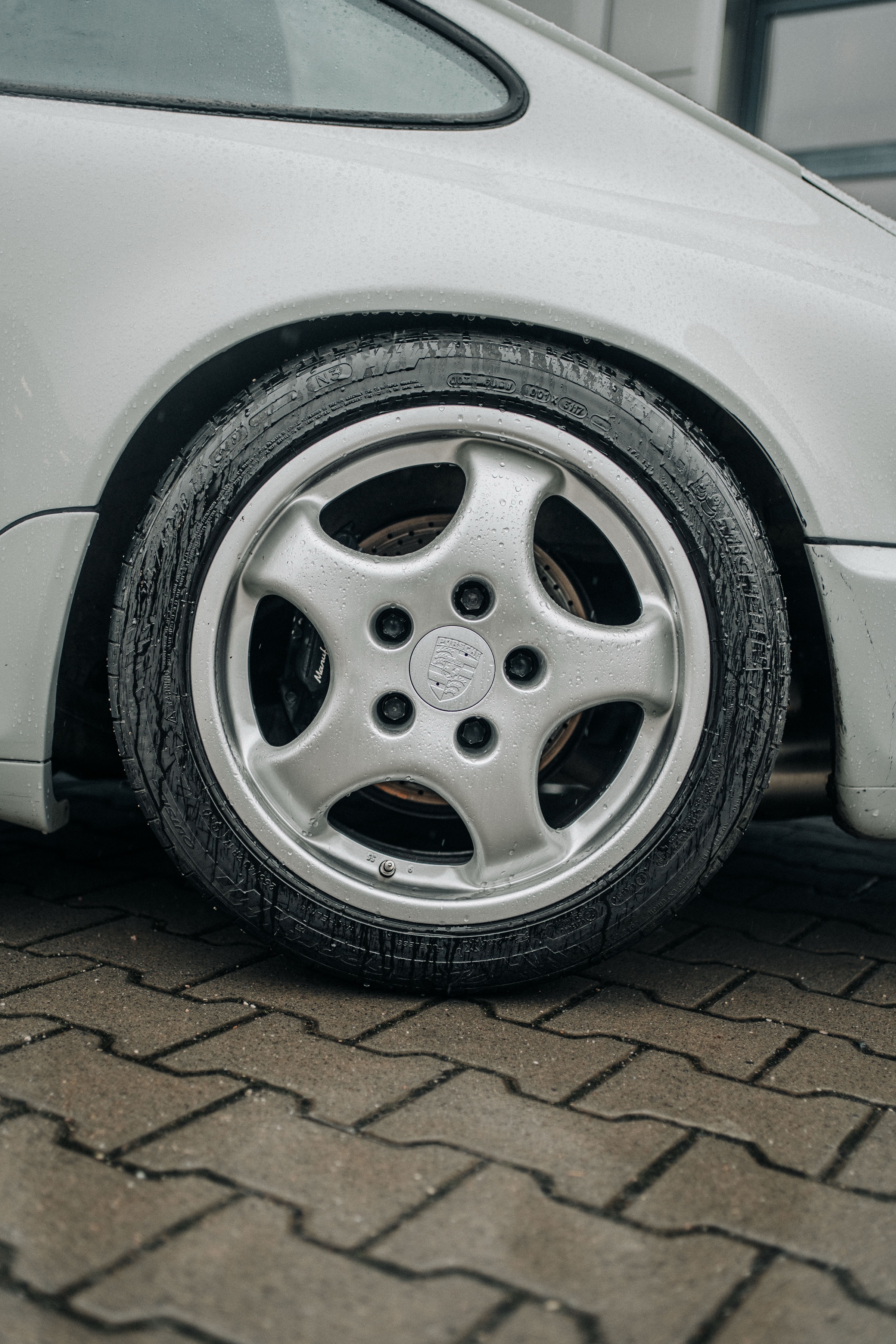 Gentleman Driver 964